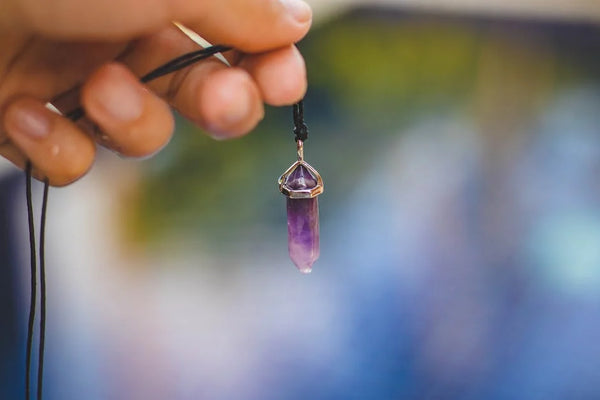 The Ultimate Guide to Choosing the Perfect Gemstone Necklace for Your Collection